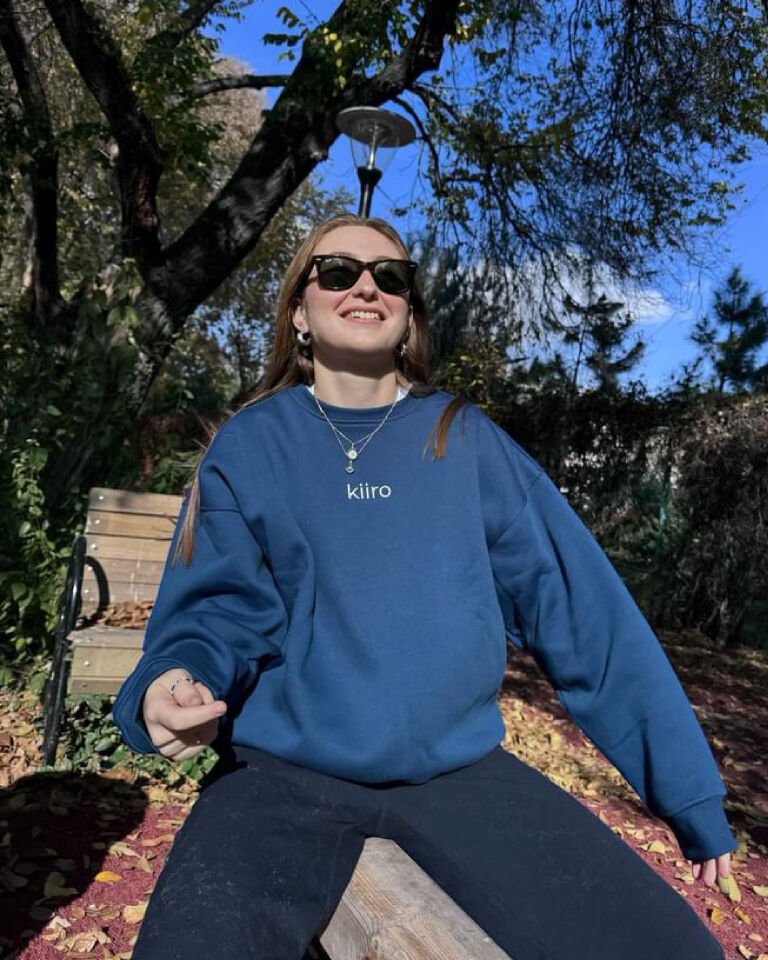 KIIRO SWEATSHIRT / INDIGO