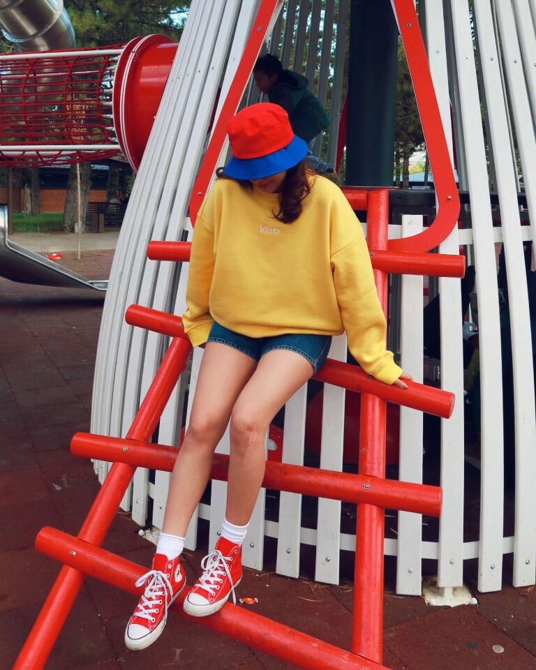 KIIRO SWEATSHIRT / SARI