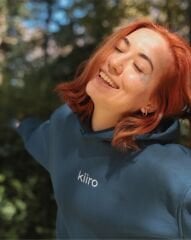 KIIRO CROP HOODIE / INDIGO